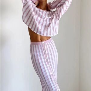 🌸💕 NWT Aritzia Babaton Pink Clover White Stripe Mesh Knit Button Midi Skirt XS